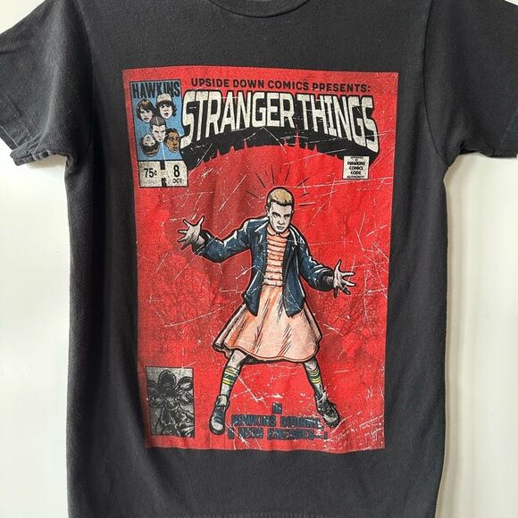 Stranger Things Eleven Comic Book Black Short Sleeve Shirt size Small - Picture 5 of 10